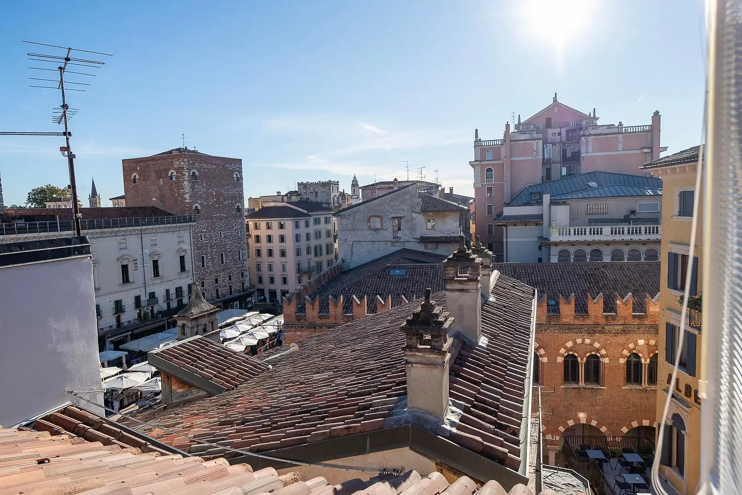 Apartment Luxury Rooftop Piazza Erbe Verona Italy